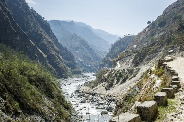 Гималайская долина — стоковое фото