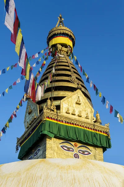 Ступа Сваямбхуната в Катманду — стоковое фото