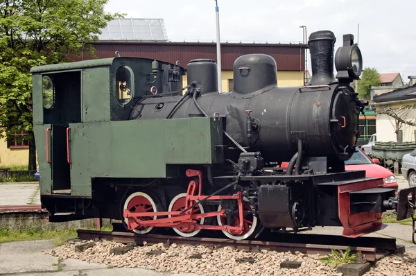 Vieja locomotora en el museo — Foto de Stock