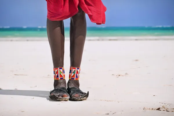 Voeten en schoenen maasai — Stockfoto