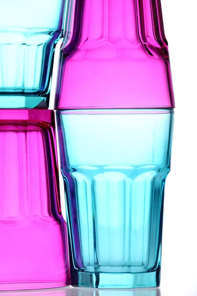 Vier farbige Gläser in Nahaufnahme — Stockfoto
