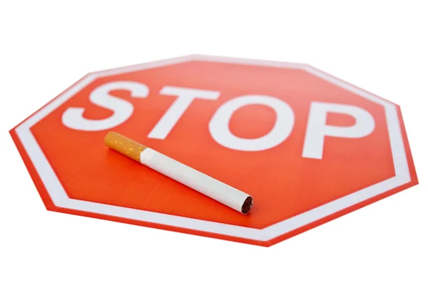 Stop skiltet og cigaretten - Stock-foto