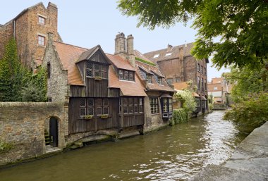 brugge büyüleyici ortaçağ tarihi merkezinde