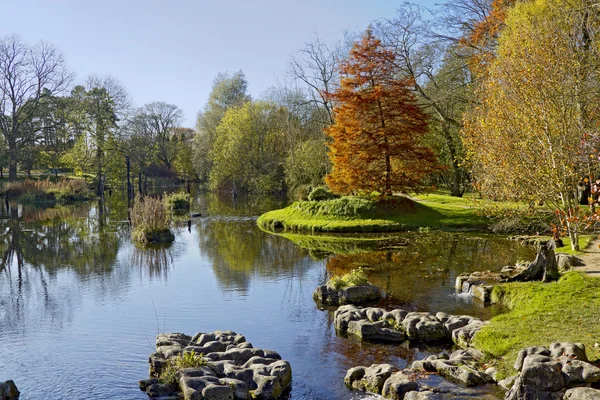 Lago en el Jardín de St. Fiachra — Foto de Stock