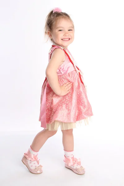 Pequena menina bailarina sorri — Fotografia de Stock