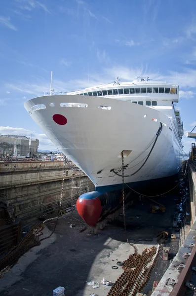 Drydock Cruise Liner — Stock Photo, Image