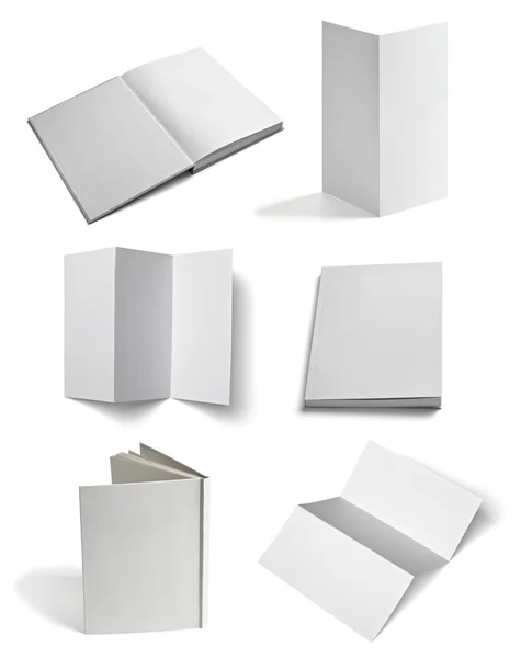 Folleto cuaderno libro de texto blanco papel en blanco plantilla —  Fotos de Stock