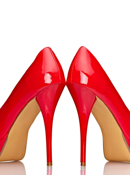 Kırmızı yüksek topuklu ayakkabılar — Stok fotoğraf