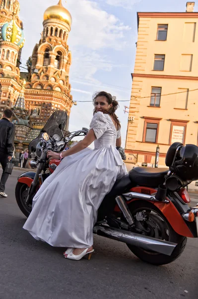 stock image Bride on a motorcycle