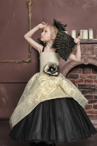 Menina em um vestido retro — Fotografia de Stock