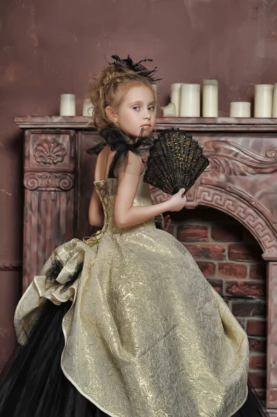 A kislány egy retro ruha — Stock Fotó