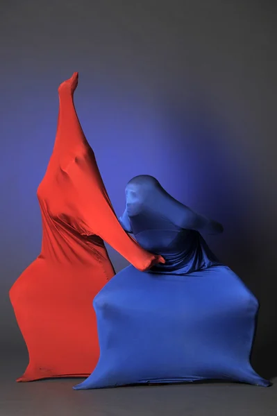 Две абстрактные танцующие фигуры — стоковое фото