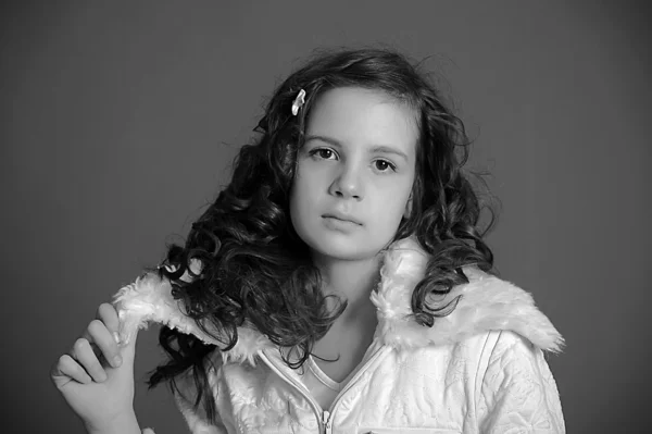 Bela adolescente menina — Fotografia de Stock