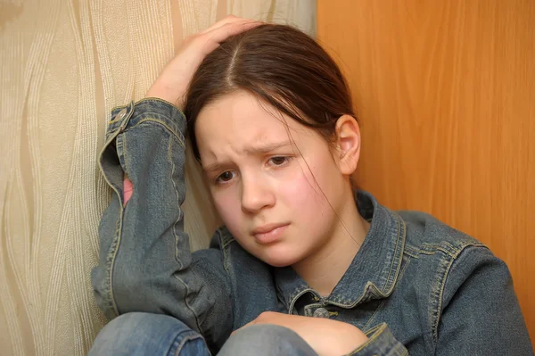 La ragazza l'adolescente in depressione — Foto Stock