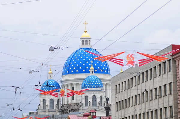 Vista da catedral de Troitskiy em São Petersburgo, Rússia — Fotografia de Stock