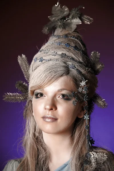 Menina de inverno com bela maquiagem — Fotografia de Stock