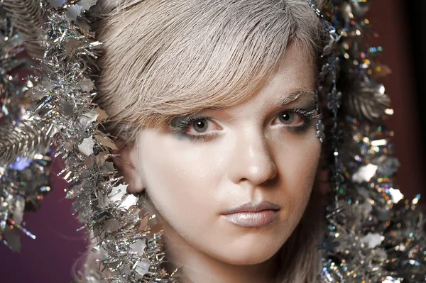 Chica de invierno con hermoso maquillaje — Foto de Stock