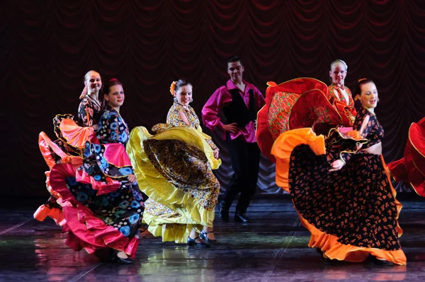 Gypsy dance on stage — Stock Photo, Image