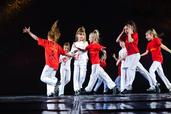 Groupe de danse pour enfants, Russie — Photo