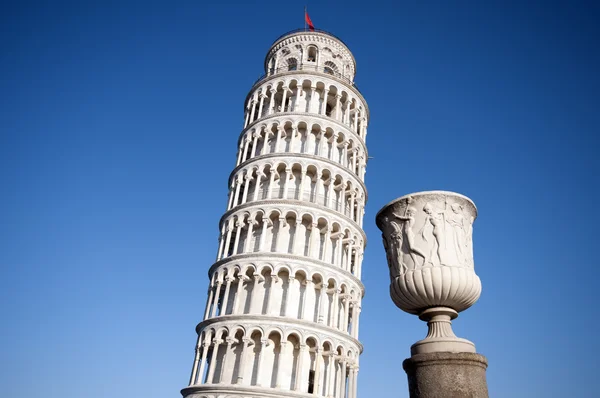 Pisa-tower-public square of the miracles — Stock Photo, Image
