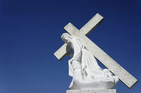 Ісус, несучи хрест — стокове фото