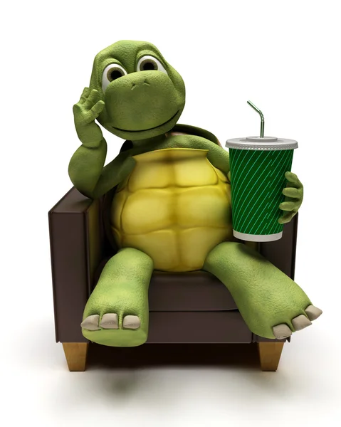 Sköldpadda relexing i fåtölj dricka en läsk — Stockfoto