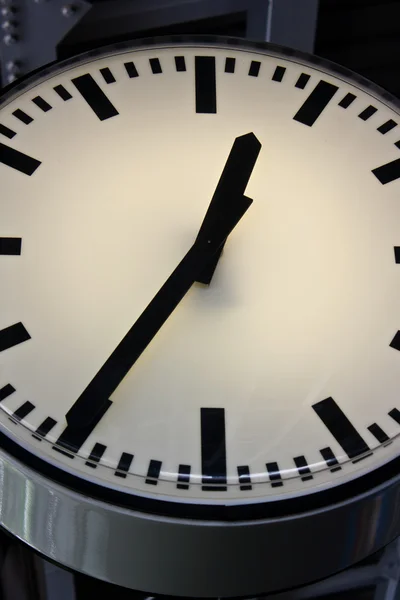 Clock at sky train station — Stock Photo, Image