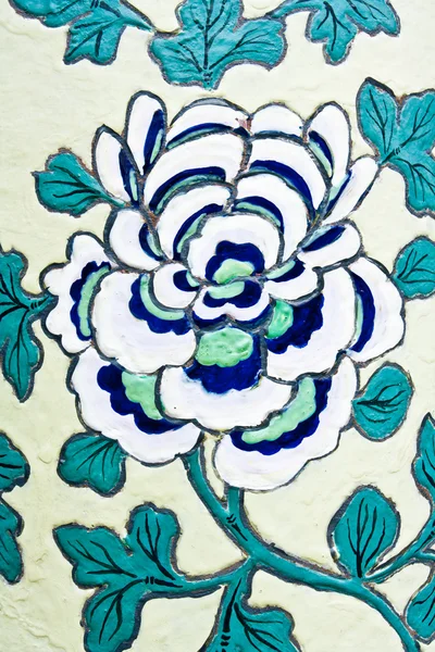 Blomma målning på keramik vas — Stockfoto