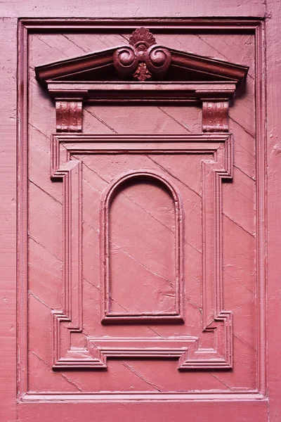 グランド パレス、タイの入り口のドアに木製の成形 — ストック写真