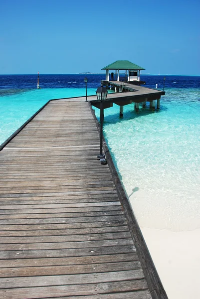 Pier in maldives — Stock Photo, Image