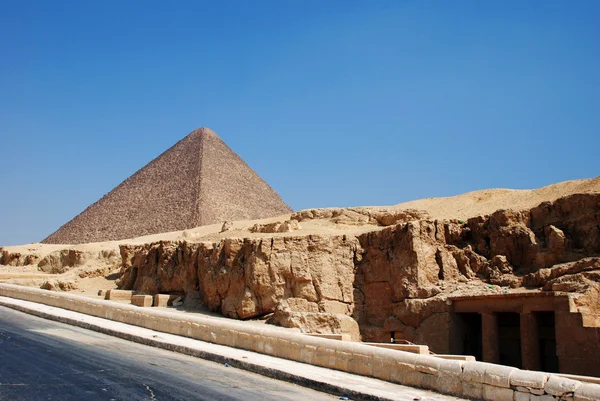 На пути к пирамидам — стоковое фото