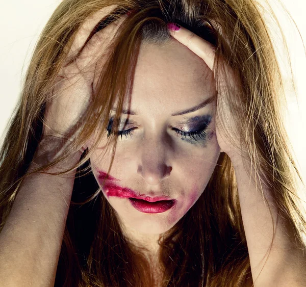 Retrato emocional da jovem mulher depressiva — Fotografia de Stock