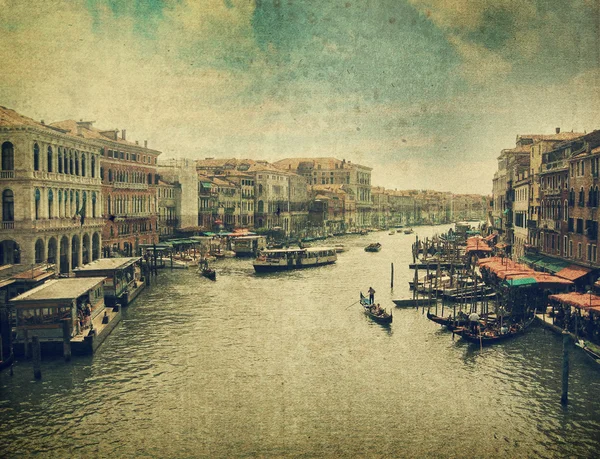 Kanal mit Gondel. Venedig — Stockfoto