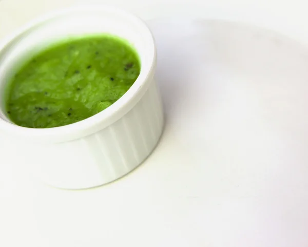 Świeże pyszny sos zielony — Zdjęcie stockowe