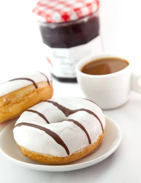 Donuts mit Tasse Kaffee — Stockfoto