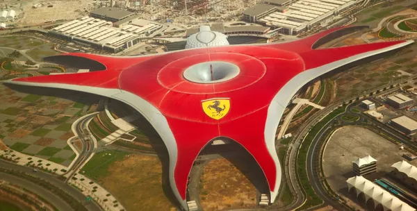 Ferrari World Park is the largest indoor amusement park in the w — Stock Photo, Image
