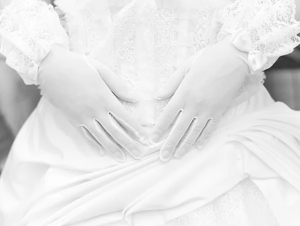 Bruid in een ontwerper jurk — Stockfoto