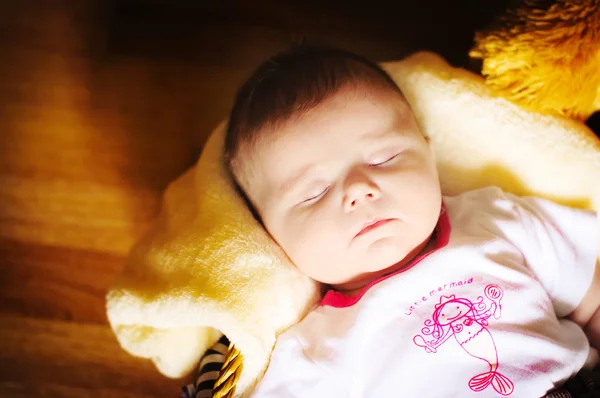 자고 있는 갓난아기 — 스톡 사진