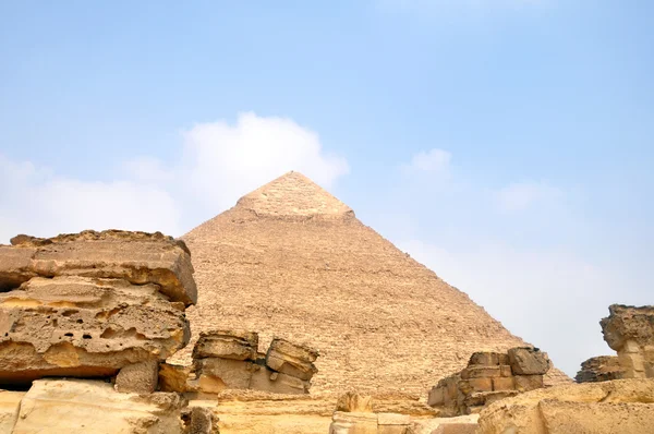 金字塔在埃及开罗吉萨 — 图库照片