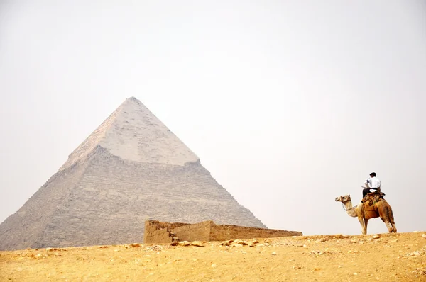 Piramis, Giza, Cairo, Egyiptom — Stock Fotó