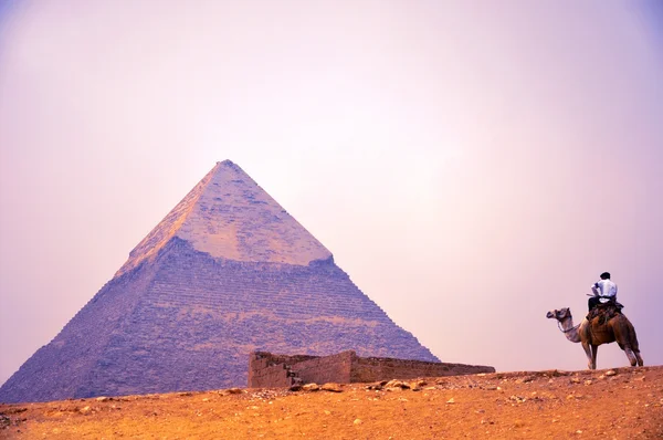 Pirâmide de Gizé no Cairo Egito — Fotografia de Stock
