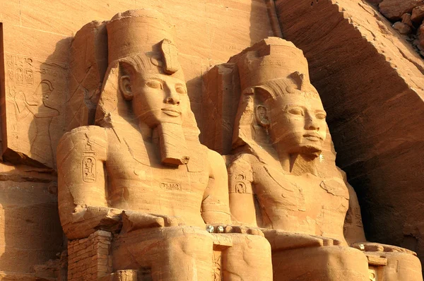 Ramsés II estátuas em Abu Simbel, no Egito — Fotografia de Stock