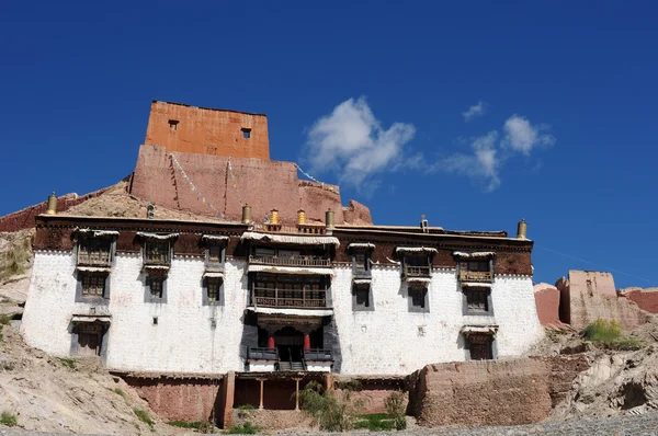 Bâtiment typiquement tibétain — Photo
