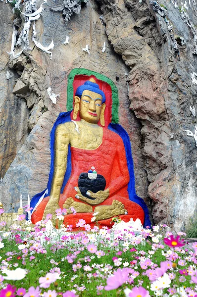 Alte Felskunst der Buddha-Malerei — Stockfoto