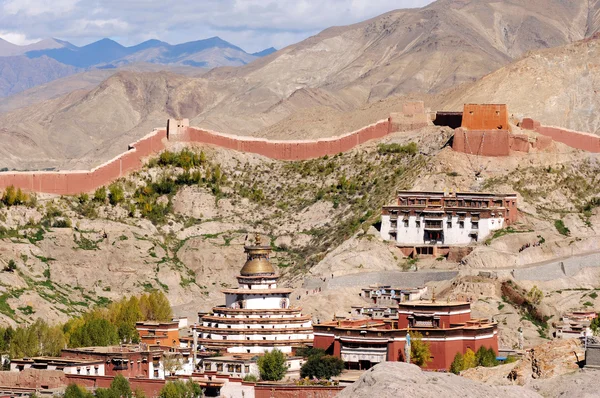 Antigua lamasería en el Tíbet — Foto de Stock