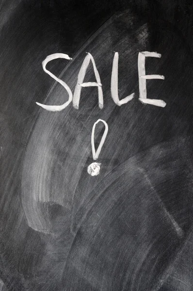 Verkauf auf Tafel geschrieben — Stockfoto