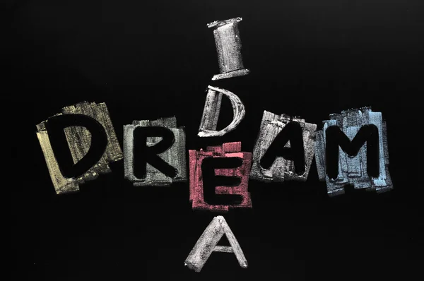 Όνειρο και η ιδέα γράφτηκε στο πολύχρωμο κιμωλία — Φωτογραφία Αρχείου