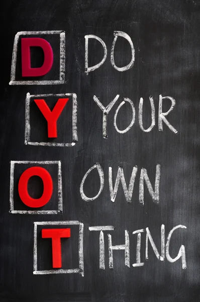 Akronym für dyot für Dein eigenes Ding machen — Stockfoto