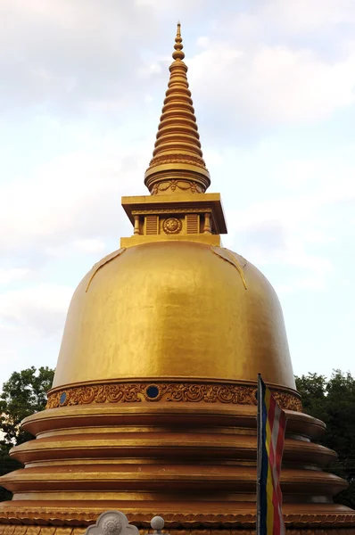 Golden stupa — Stock Photo, Image