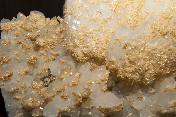 Cluster de cálcio e quartzo — Fotografia de Stock